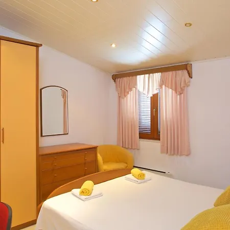 Apartman Vinka Jelsa