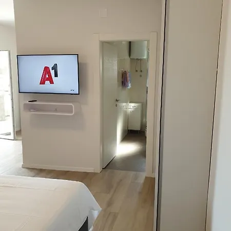 Vinka Apartment *