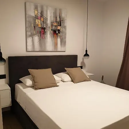 Vinka Apartment *