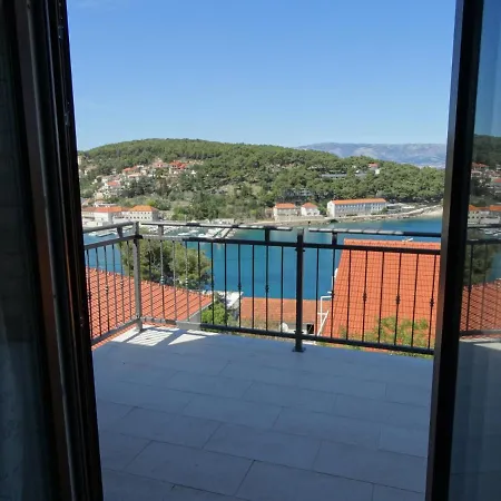 Apartament Vinka Jelsa (Hvar)